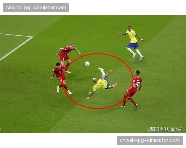 关键扑救：波士顿棕熊队门将在比赛最后时刻封出对手必进球